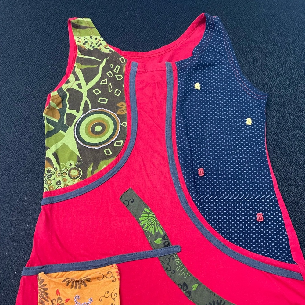 Nari Alliance red sleeveless dress w/ unique appliqué & embroidery sz M - Picture 2 of 12